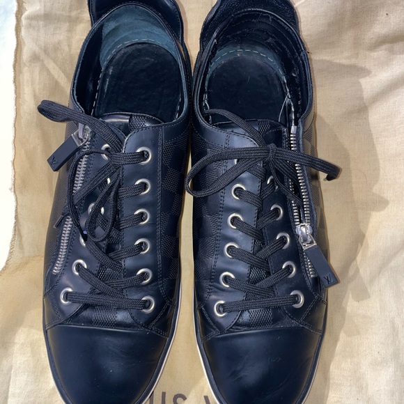 LOUIS VUITTON DAMIER GRAPHITE AVENTURE ZIP UP SNEAKERS - Picture 3 of 9